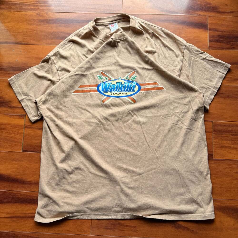 1999 Waikiki Hawaii vintage surf tee